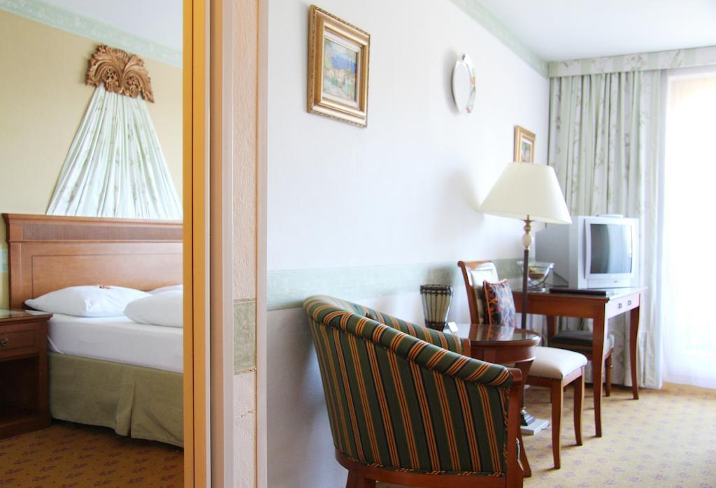 Hotel Alpenkrone Filzmoos Room photo