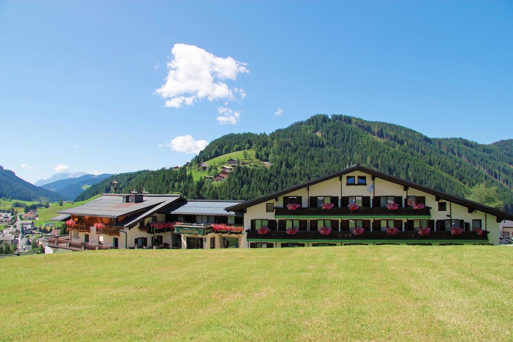 Hotel Alpenkrone Filzmoos Exterior photo